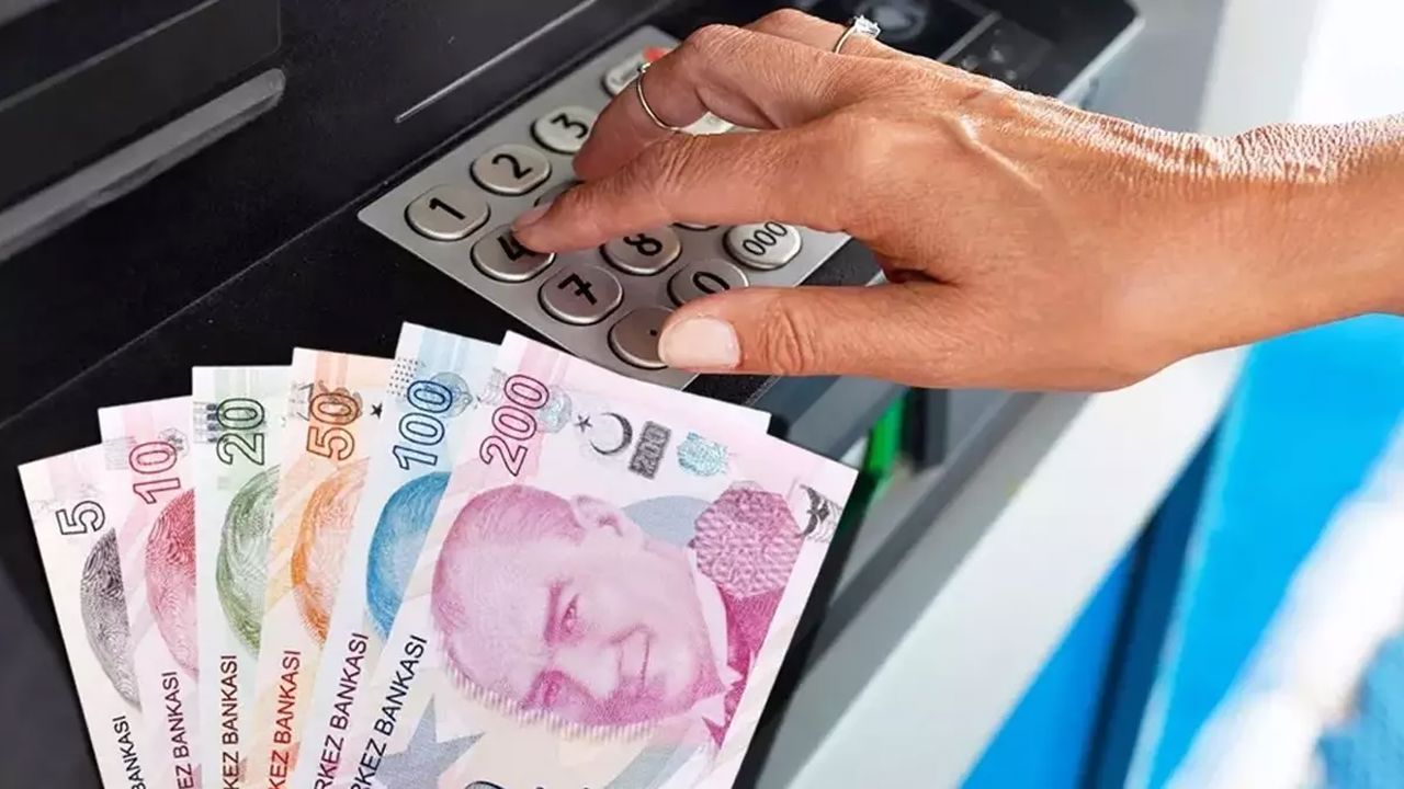 700 bin TL borç kapatma kredisi başladı! Bu kadar parayı hemen hesaba atıyorlar!